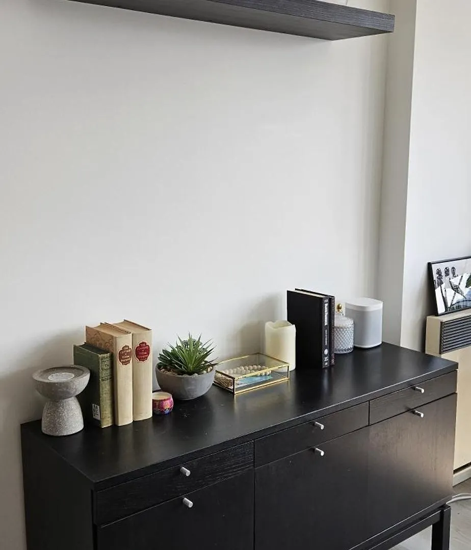 Cozy Yaletown Apartment Vancouver